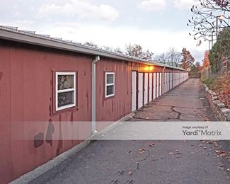 Photo 2 of Rent-A-Space - 1292 Dutilh Road, Cranberry Township, PA