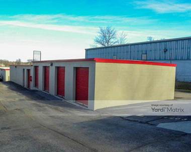Storage Units for Rent available at 4318 Middlebrook Pike, Knoxville, TN 37921