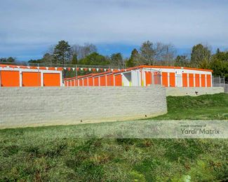 Photo 2 of iStorage - 142 Airport Plaza Blvd, Alcoa, TN