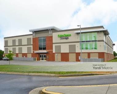 Storage Units for Rent available at 8627 Middlebrook Pike, Knoxville, TN 37923