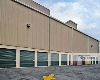 Photo 2 of modSTORAGE - 1118 Airport Way, Monterey, CA