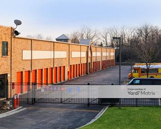 Photo 3 of Public Storage - 830 Steel Street, Elgin, IL