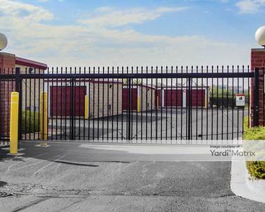 Storage Units for Rent available at 1649 Montgomery Road, Aurora, IL 60504