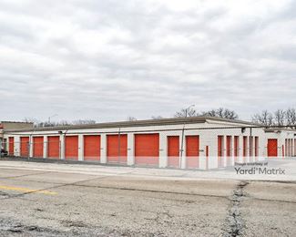 Photo 3 of Public Storage - 801 Joliet Road, Willowbrook, IL