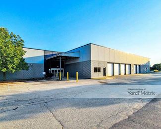 Photo 3 of Extra Space Storage - 450 Airport Road, Elgin, IL