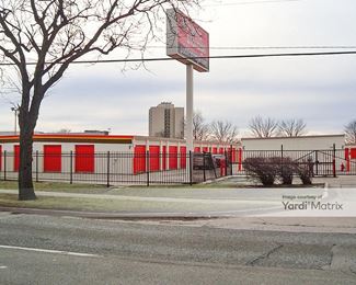 Photo 2 of Public Storage - 2626 West Jefferson Street, Joliet, IL