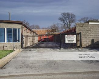 Photo 3 of Safeway Self-Storage - 15821 Arroyo Drive, Oak Forest, IL