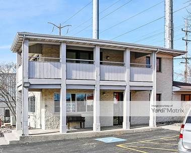 Storage Units for Rent available at 1505 Old Deerfield Road, Highland Park, IL 60035