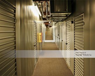 Photo 4 of iStorage - 1505 Old Deerfield Road, Highland Park, IL