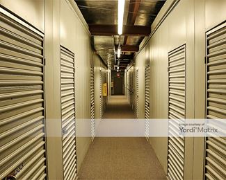 Photo 5 of iStorage - 1505 Old Deerfield Road, Highland Park, IL