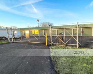Photo 2 of Extra Space Storage - 39406 North Lewis Avenue, Beach Park, IL