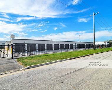 Storage Units for Rent available at 3200 Holeman Avenue, South Chicago Heights, IL 60411
