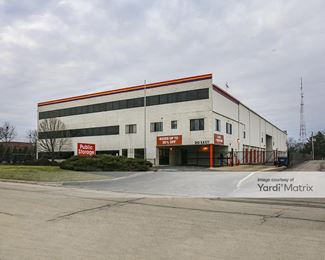 Photo 1 of Public Storage - 20 East University Drive, Arlington Heights, IL
