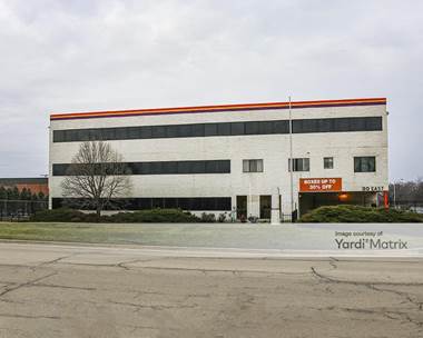 Storage Units for Rent available at 20 East University Drive, Arlington Heights, IL 60004