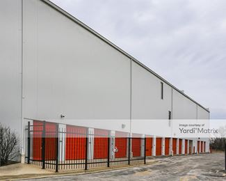 Photo 3 of Public Storage - 555 East Aptakisic Road, Buffalo Grove, IL