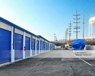 Photo 2 of iStorage - 177 Deer Lake Road, Deerfield, IL