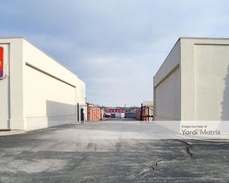 Photo 4 of Public Storage - 20909 Western Avenue, Chicago Heights, IL