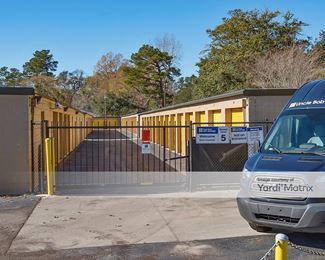 Photo 4 of Storage Rentals of America - 422 Old Trolley Road, Summerville, SC