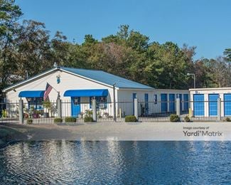 Photo 1 of Public Storage - 616 Johnnie Dodds Blvd, Mount Pleasant, SC