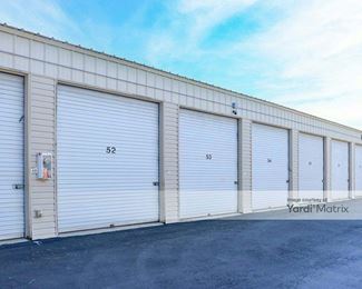 Photo 6 of StorageMart - 827 East State Street, Eagle, ID