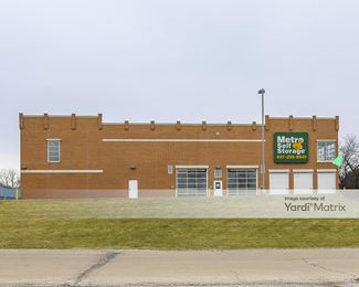 Photo 5 of StorageMart - 13000 Rockland Road, Lake Bluff, IL