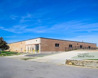 Photo 2 of U-Stor-It - 701 Blackhawk Drive, Westmont, IL