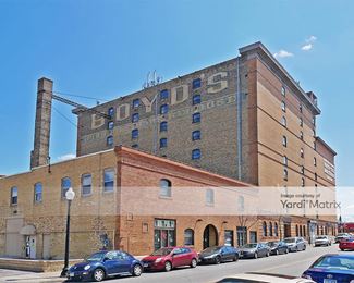 Photo 2 of North Star Mini Storage - 400 East Lake Street, Minneapolis, MN