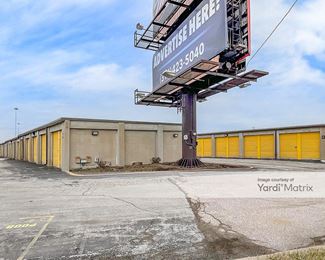 Photo 5 of Extra Space Storage - 485 North Highway Drive, Fenton, MO