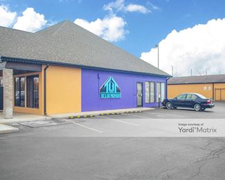 Photo 3 of Stuff Self Storage - 721 West Hwy 50, O'Fallon, IL