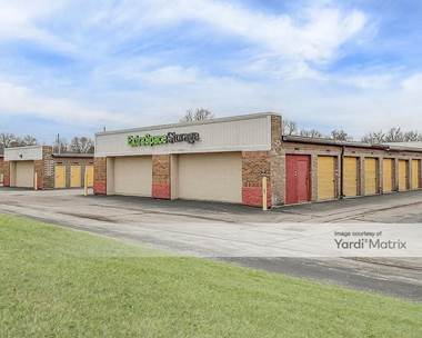 Storage Units for Rent available at 450 West Washington Street, Florissant, MO 63031