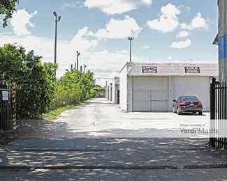 Photo 4 of Versatile Warehousing - 4701 Orange Drive, Davie, FL