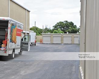 Photo 3 of iStorage - 540 SW 27th Avenue, Fort Lauderdale, FL