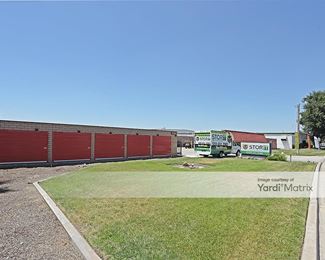 Photo 2 of Stor It Self Storage - 725 North Plaza Drive, Visalia, CA