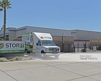 Photo 3 of Stor It Self Storage - 725 North Plaza Drive, Visalia, CA