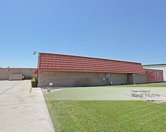 Photo 5 of Stor It Self Storage - 725 North Plaza Drive, Visalia, CA