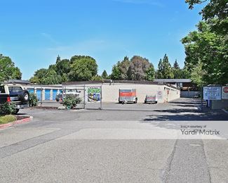 Photo 3 of Extra Space Storage - 1735 East Yosemite Avenue, Manteca, CA