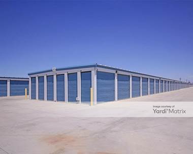 Storage Units for Rent available at 200 Elm Street, Shafter, CA 93263