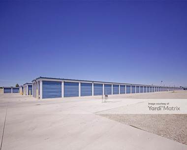 Storage Units for Rent available at 200 Elm Street, Shafter, CA 93263