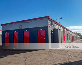 Photo 3 of CubeSmart Self Storage - 2612 North Clovis Avenue, Fresno, CA