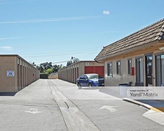 Photo 4 of StorQuest Self Storage - 1723 West 16th Street, Merced, CA