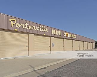 Photo 2 of Porterville Mini Storage - 989 West Northgrand Avenue, Porterville, CA