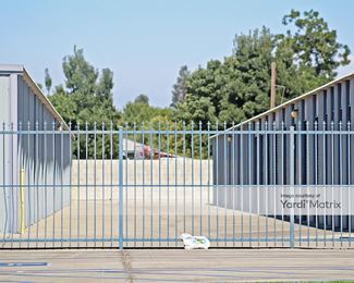Photo 3 of Storland - 776 North Haney Avenue, Reedley, CA