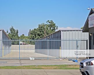 Photo 4 of Storland - 776 North Haney Avenue, Reedley, CA