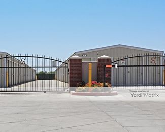 Photo 2 of Storage Station, The - 1881 North Alta Avenue, Dinuba, CA