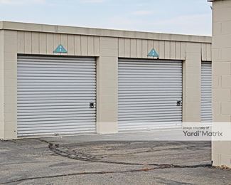 Photo 3 of Airport Mini-Storage - 4910 East Anderson Avenue, Fresno, CA