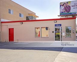 Image for SecurCare Self Storage - 3301 Truxtun Avenue, Bakersfield, CA