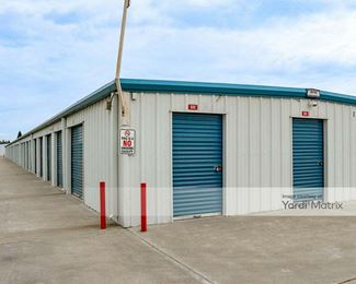 Photo 3 of CubeSmart Self Storage - 15394 Road 29, Madera, CA