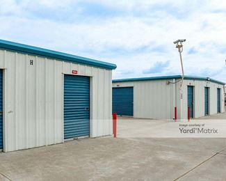 Photo 6 of CubeSmart Self Storage - 15394 Road 29, Madera, CA