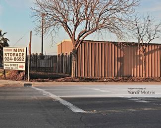 Photo 2 of Lemoore Mini Storage - 1180 West D Street, Lemoore, CA