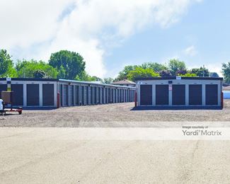 Photo 4 of Store Space Self Storage - 3380 South Park Avenue, Blasdell, NY